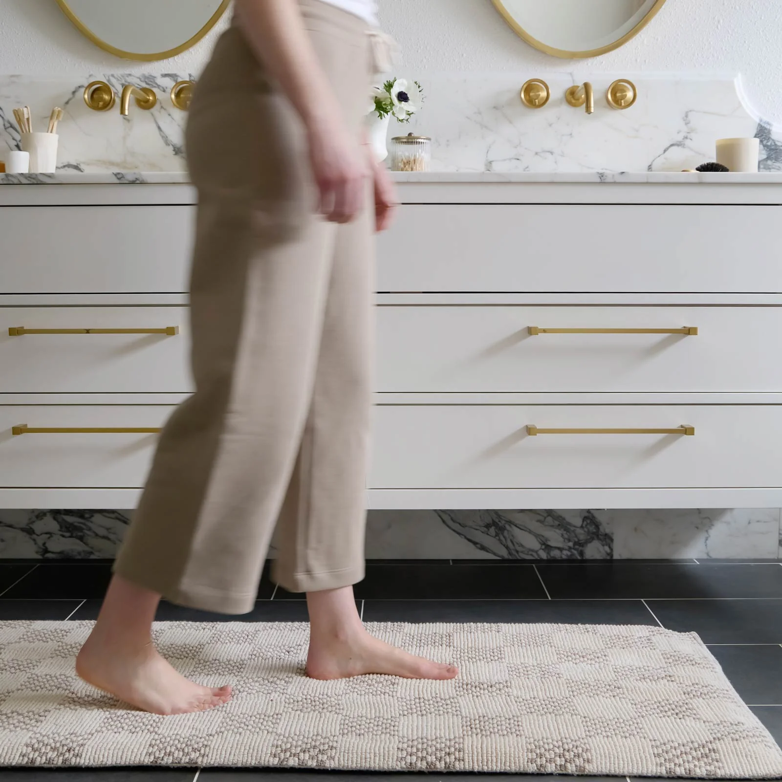 Comfy Bath Mat | Checks - Image 4