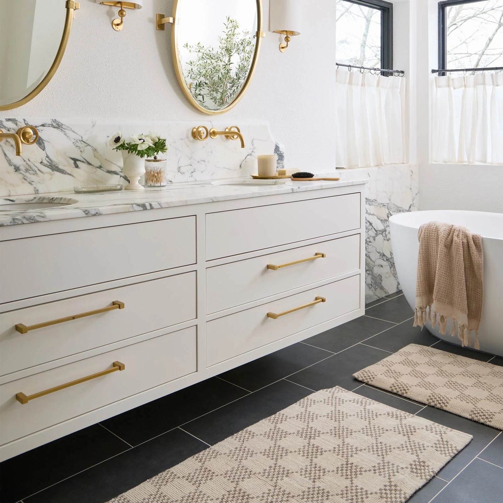 Comfy Bath Mat | Checks - Image 5