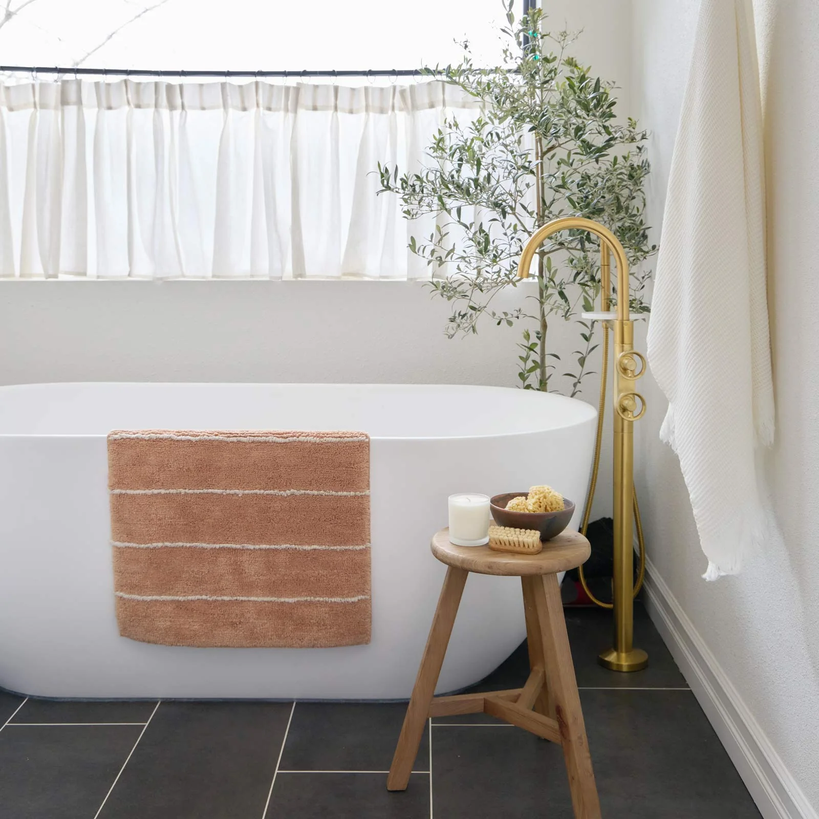 Comfy Bath Mat | Darby - Image 3