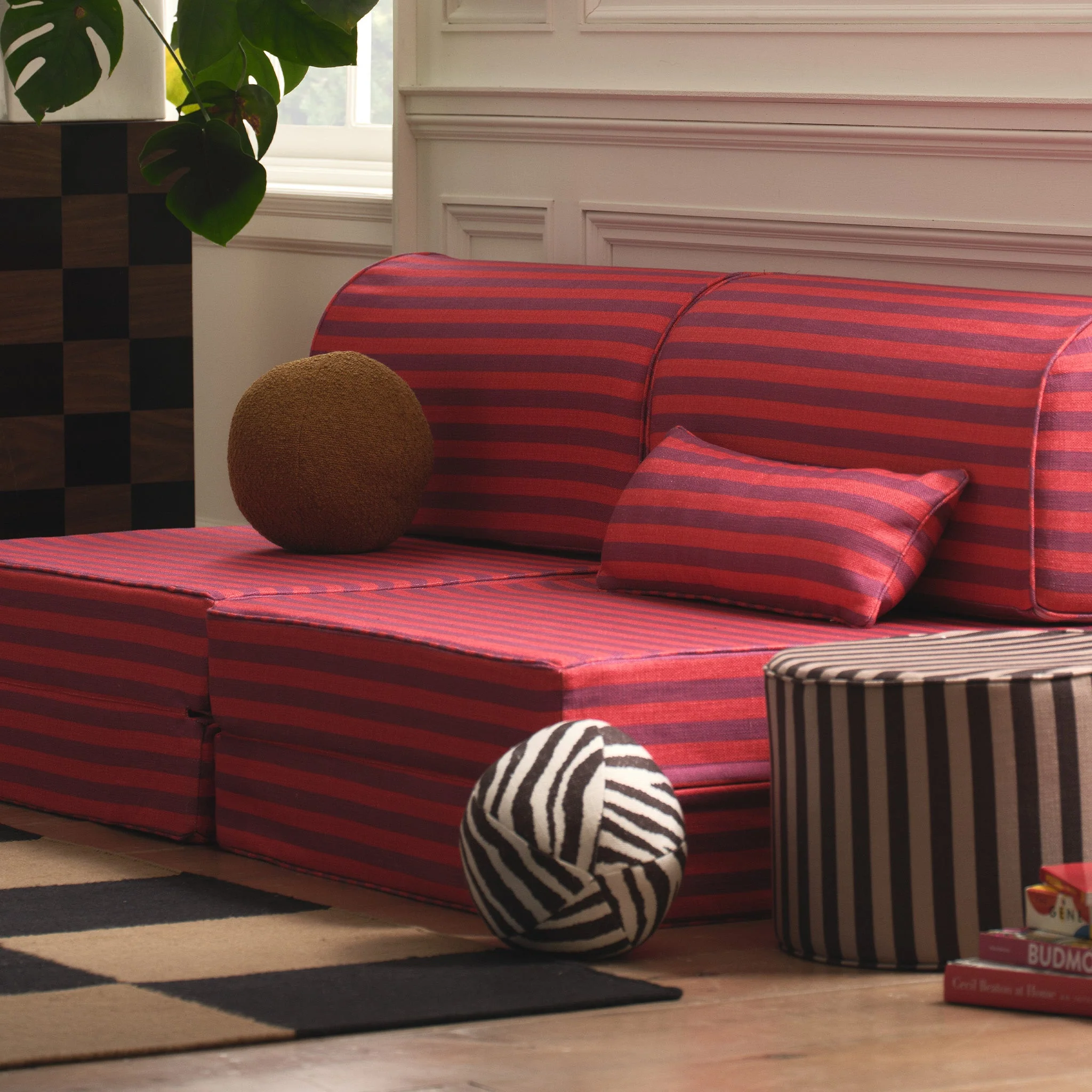 Sphere Pillow | Boucle - Image 3